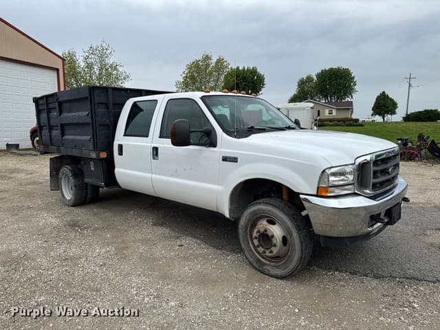 Image of Ford F-550 equipment image 2