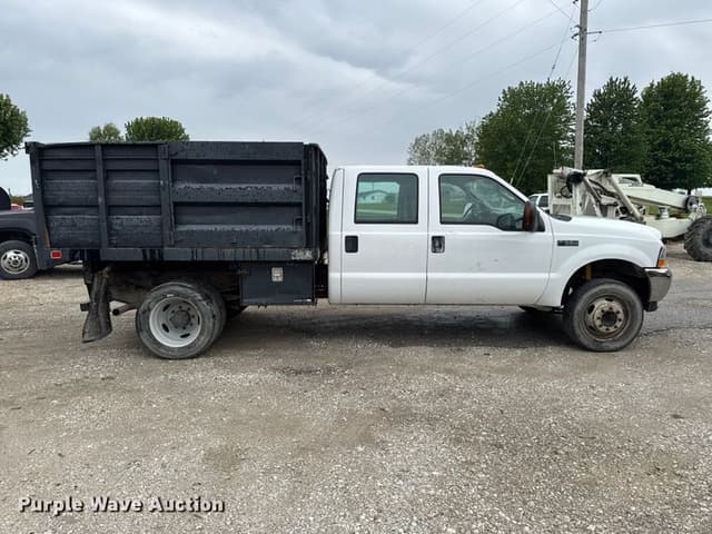Image of Ford F-550 equipment image 3