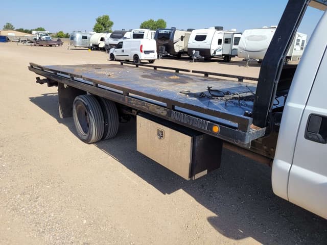 Image of Ford F-550 equipment image 3