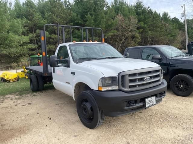 Image of Ford F-550 equipment image 3