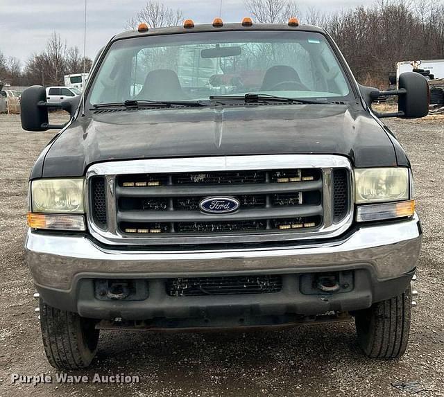 Image of Ford F-550 equipment image 1