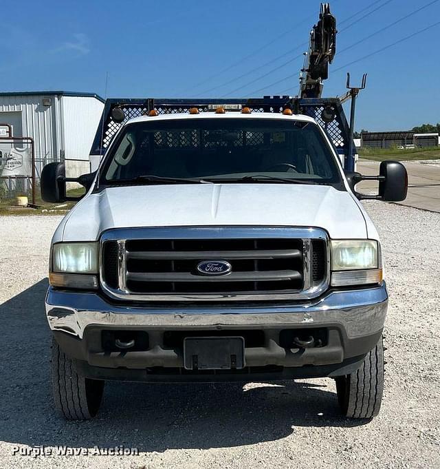 Image of Ford F-550 equipment image 1