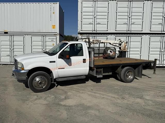 Image of Ford F-550 equipment image 2