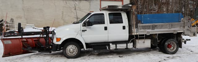 Image of Ford F-650 equipment image 4