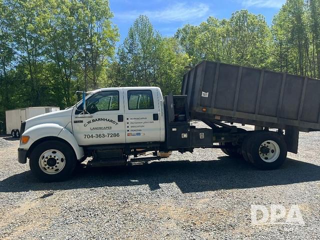 Image of Ford F-650 equipment image 2