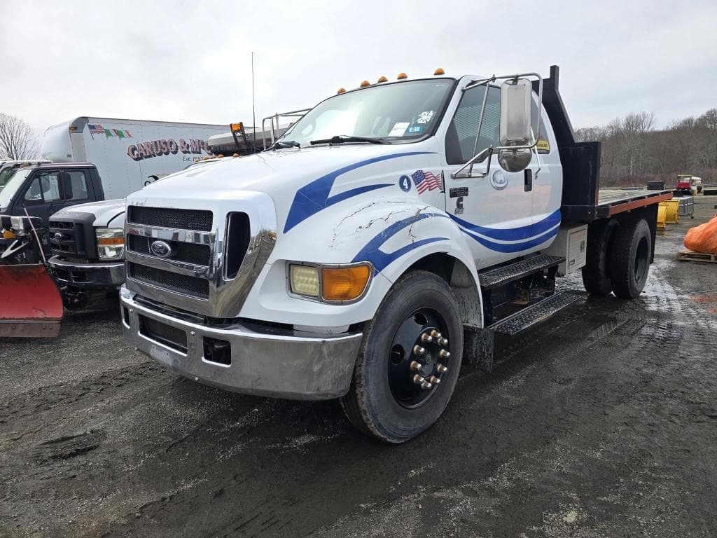 Image of Ford F-650 Primary image