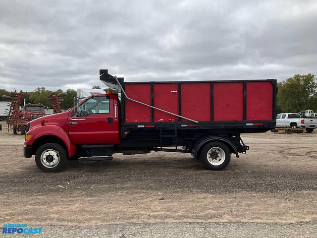 Image of Ford F-650 equipment image 1