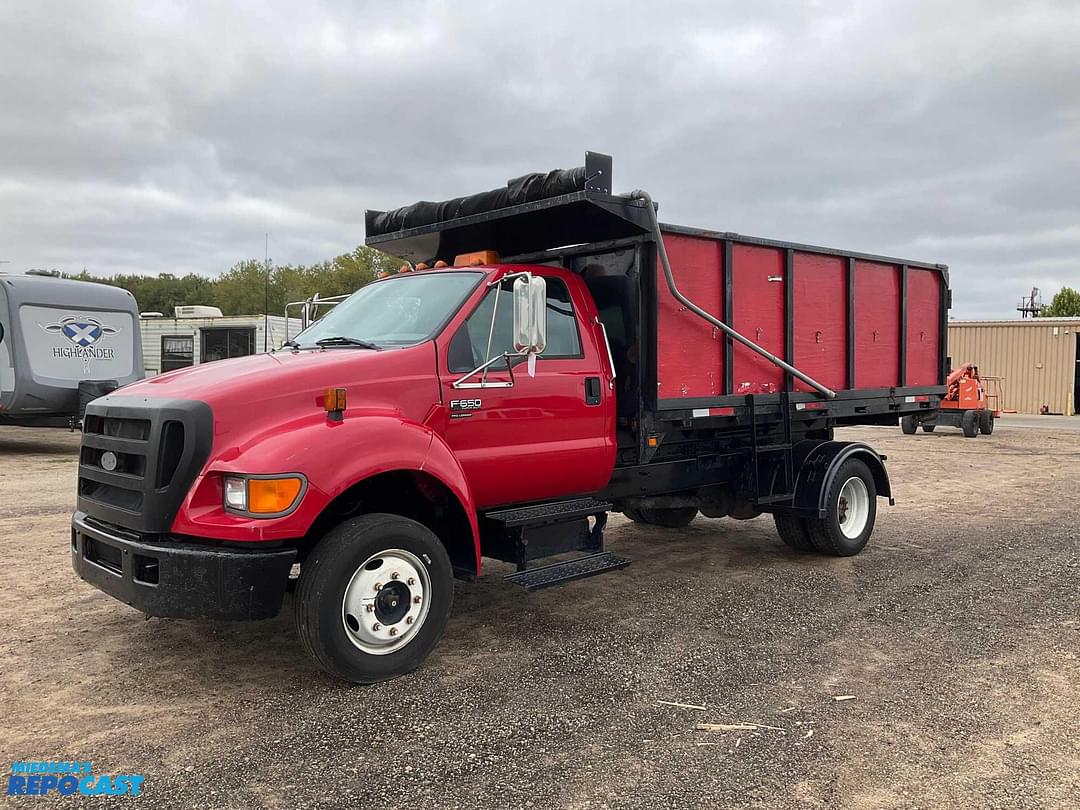 Image of Ford F-650 Primary image