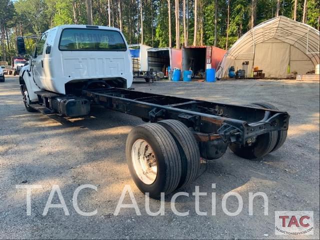 Image of Ford F-650 equipment image 4