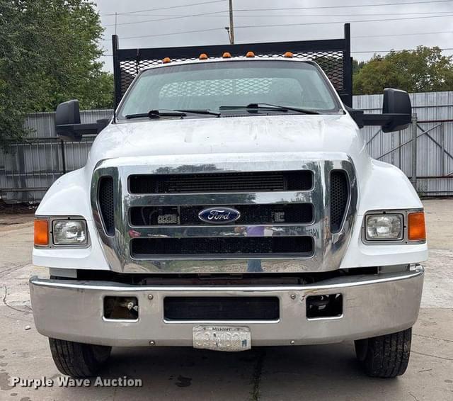 Image of Ford F-650 equipment image 1