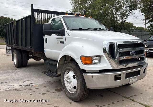 Image of Ford F-650 equipment image 2