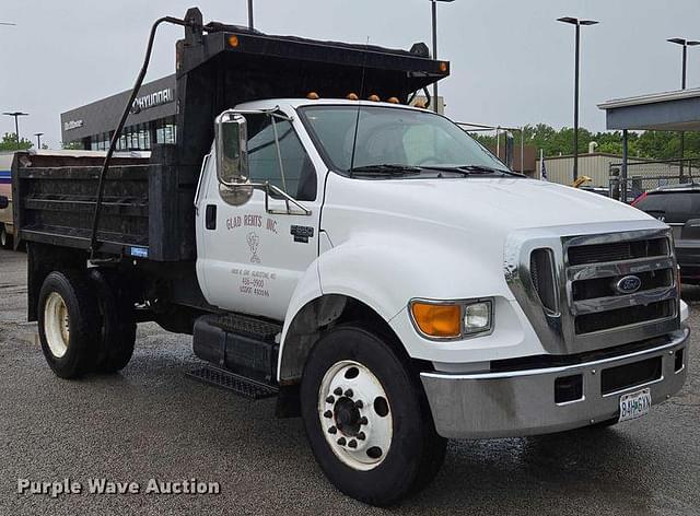 Image of Ford F-650 equipment image 2