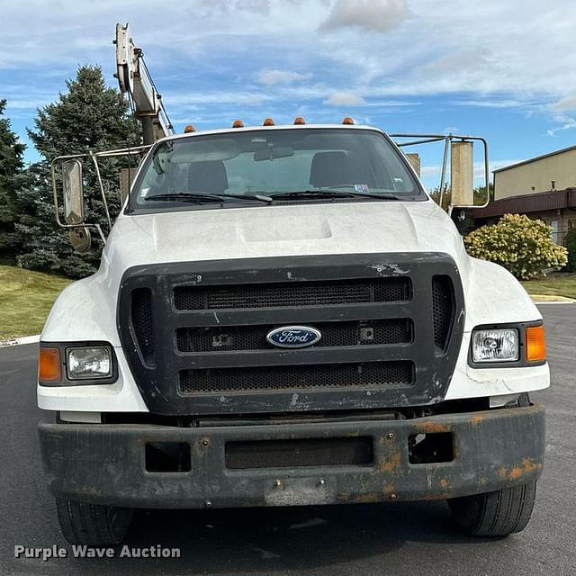 Image of Ford F-650 equipment image 1