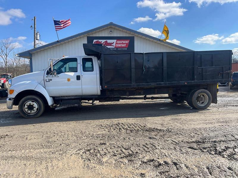 Image of Ford F-650 Primary image