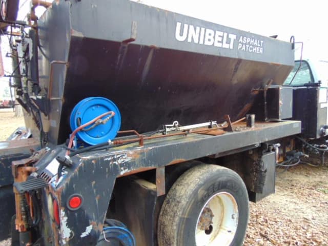 Image of Ford F-750 equipment image 4