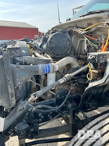 Image of Ford F-750 equipment image 3