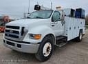 2004 Ford F-750 Image