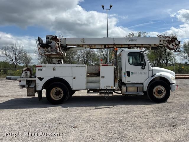 Image of Freightliner Business Class M2 equipment image 3