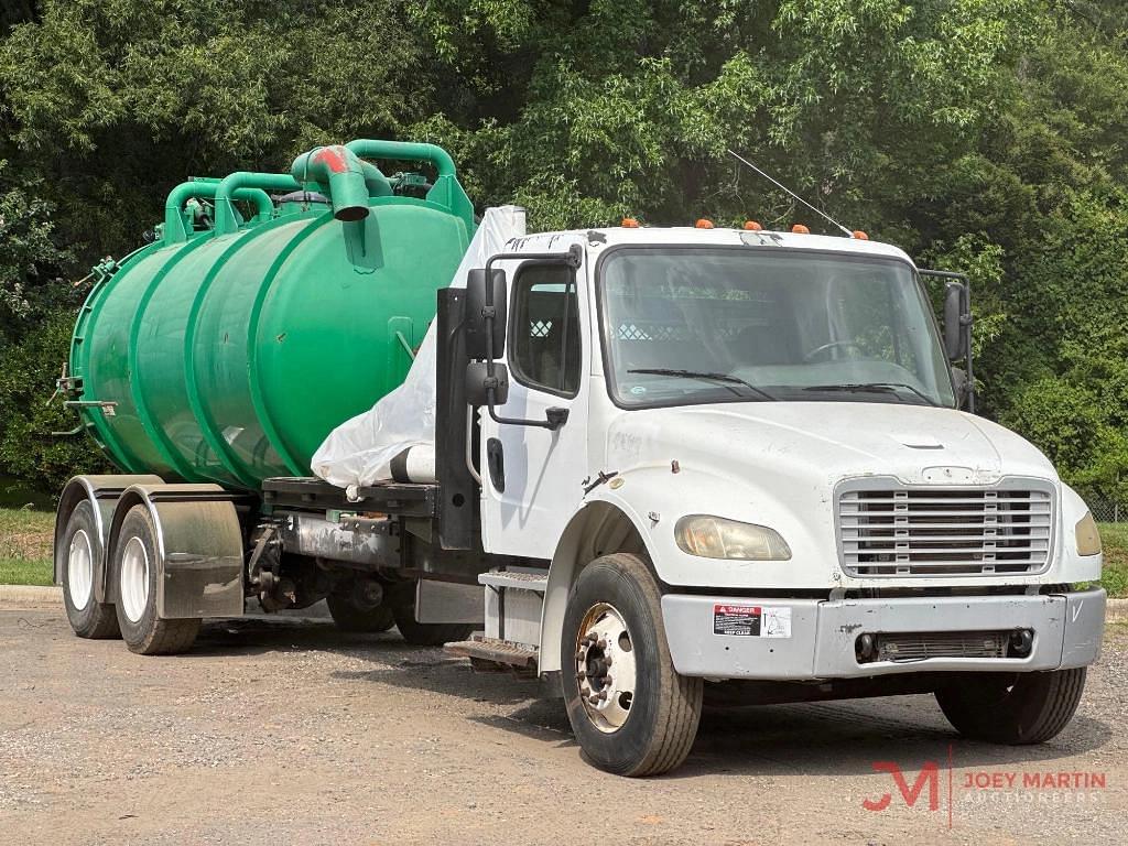 Image of Freightliner Business Class M2 Primary image