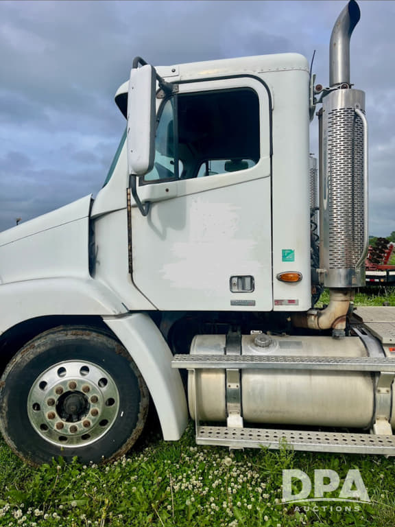 Image of Freightliner Century Primary image