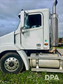2004 Freightliner Century Image