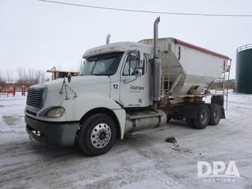 Main image Freightliner Columbia