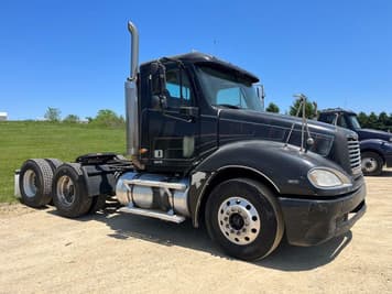 Main image Freightliner Columbia