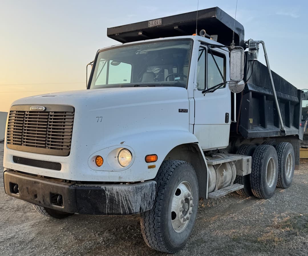 Image of Freightliner FL112 Primary image