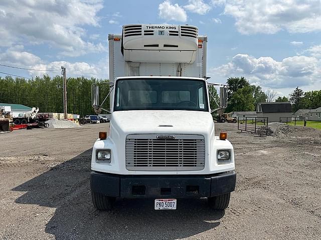 Image of Freightliner FL70 equipment image 1
