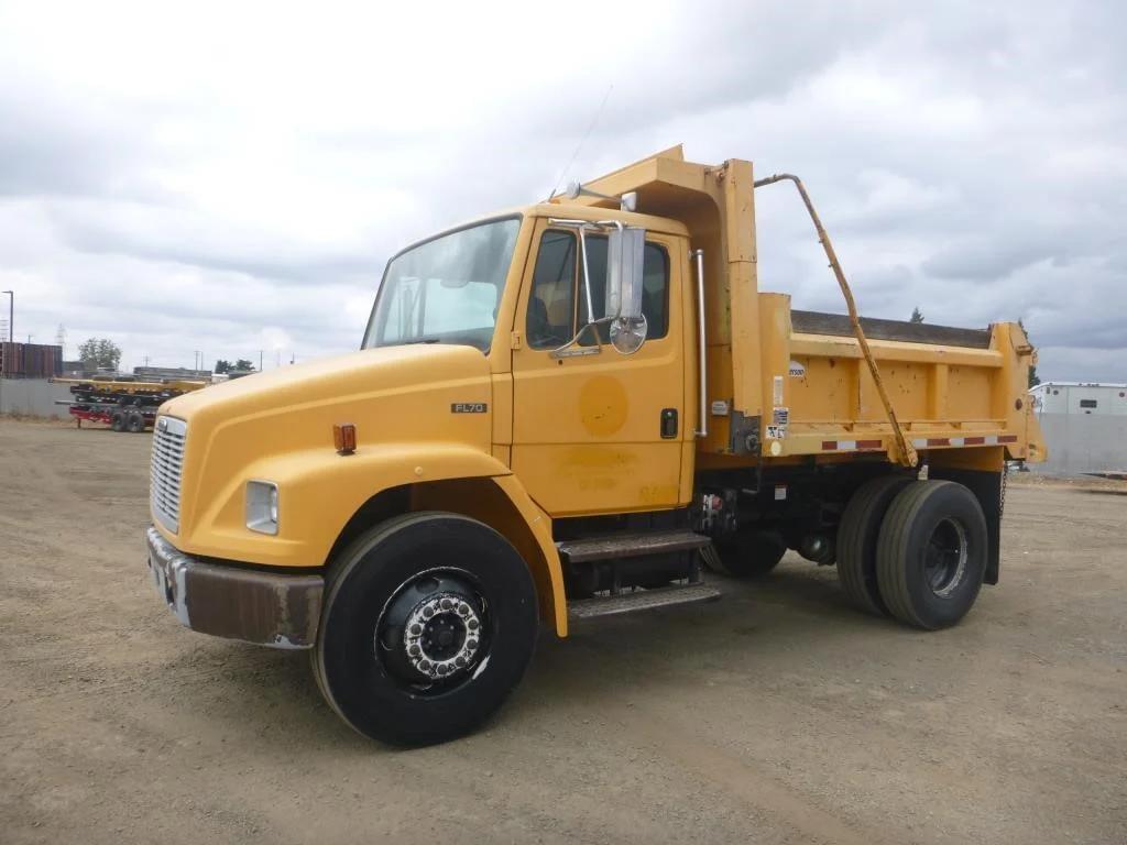 Image of Freightliner FL70 Primary image