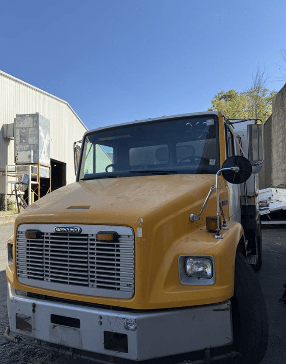 Image of Freightliner FL80 Primary image