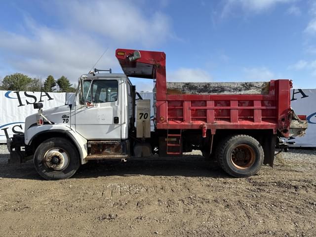 Image of Freightliner FL80 equipment image 1
