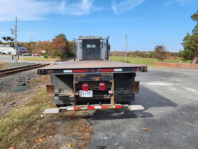 Image of Freightliner FL80 equipment image 4