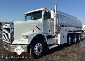 Main image Freightliner FLD112
