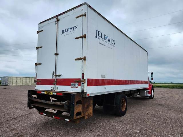 Image of Freightliner M2 equipment image 2