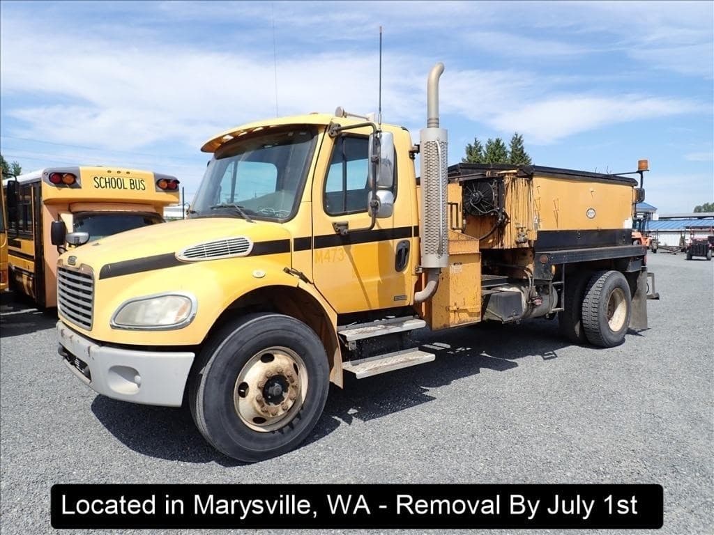Image of Freightliner M2 Primary image
