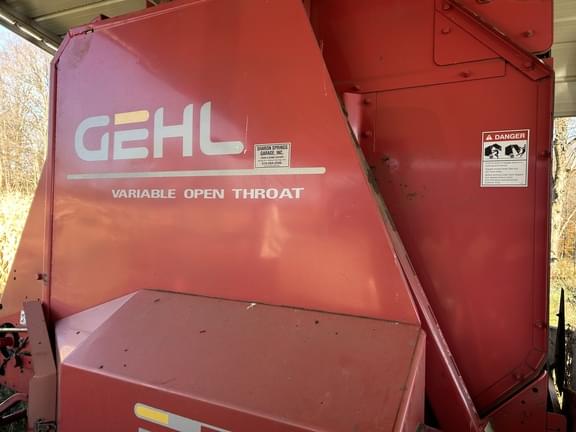 Image of Gehl 2480 equipment image 1