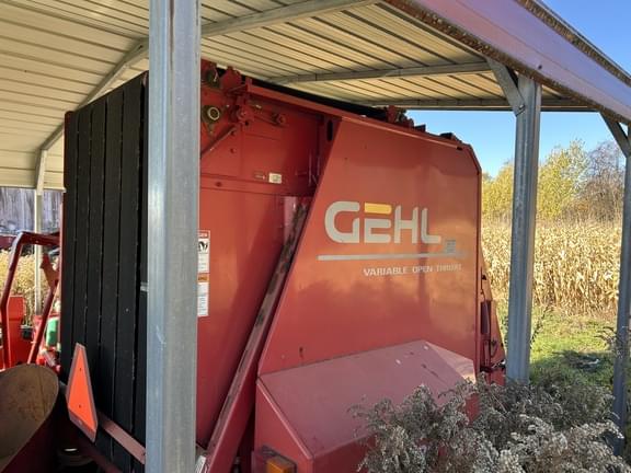 Image of Gehl 2480 equipment image 2