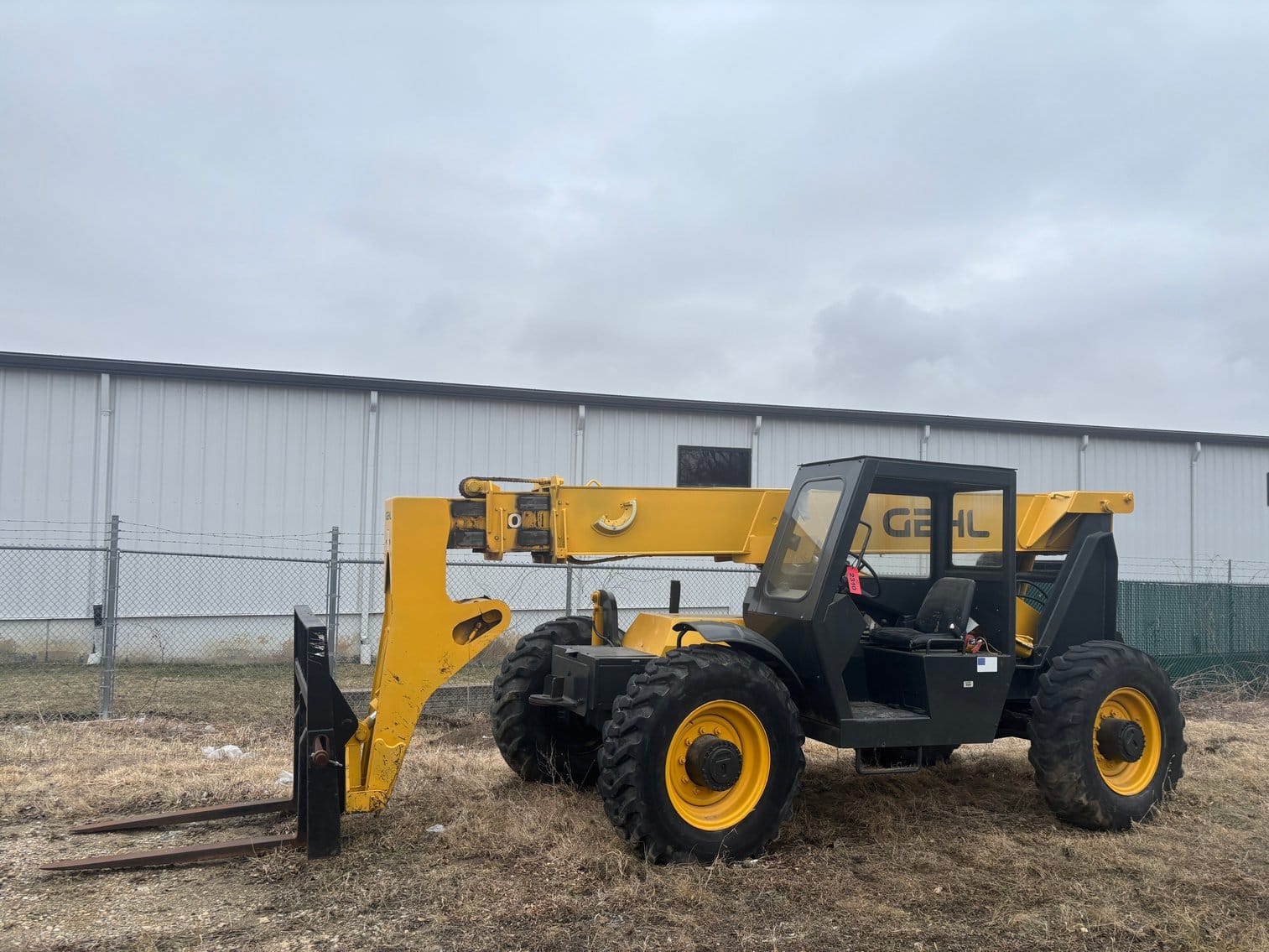 2004 Gehl RS8 Equipment Image0