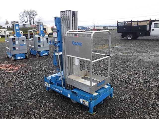 Image of Genie 1WP-25S equipment image 2