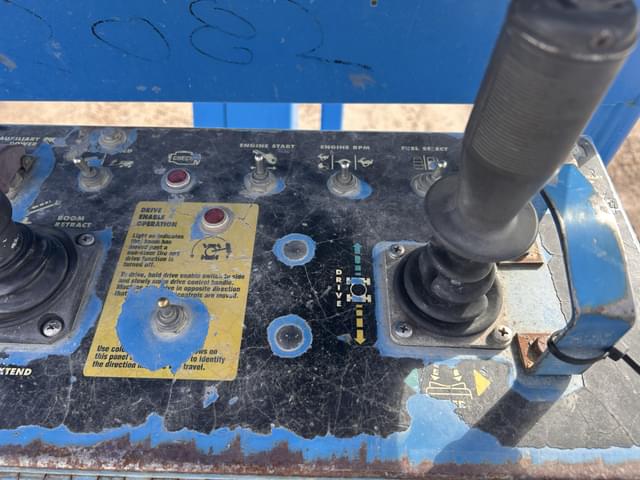 Image of Genie S-65 equipment image 3