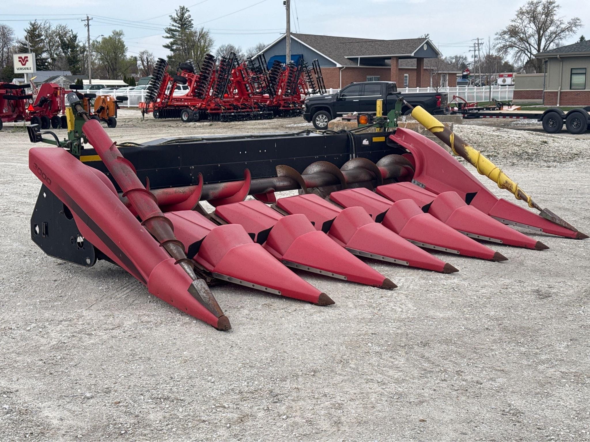 2004 Gleaner 3000 Equipment Image0