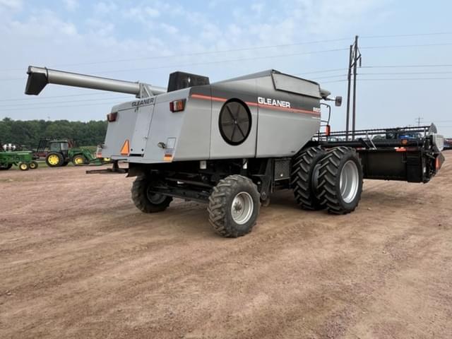 Image of Gleaner R65 equipment image 4