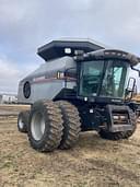 2004 Gleaner R65 Image