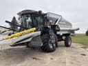 2004 Gleaner R65 Image