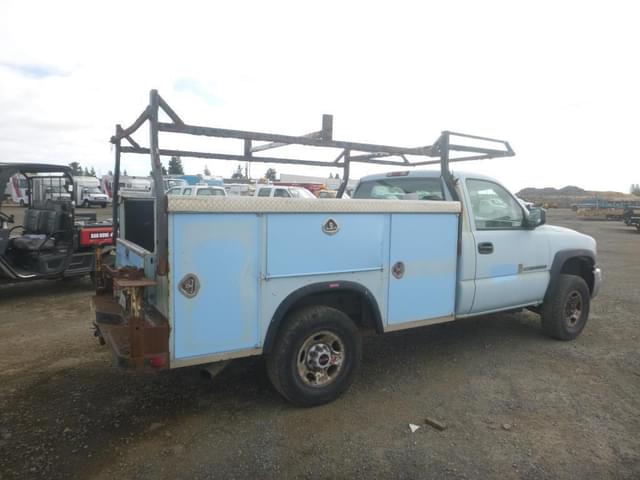 Image of GMC 2500 equipment image 2