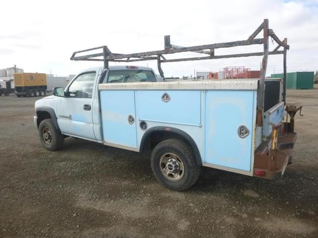 Image of GMC 2500 equipment image 3