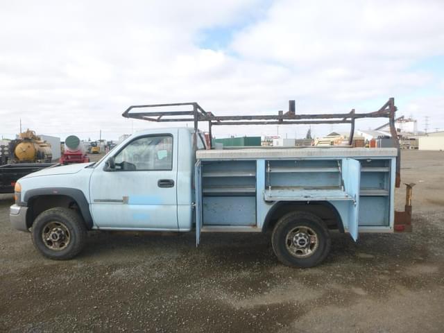 Image of GMC 2500 equipment image 4