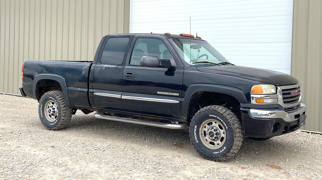 Image of GMC 2500HD Primary image
