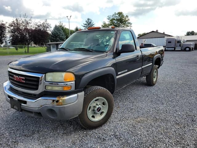 Image of GMC 2500HD equipment image 1